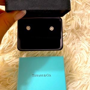 Tiffany & CO white platinum Diamond stud Earrings